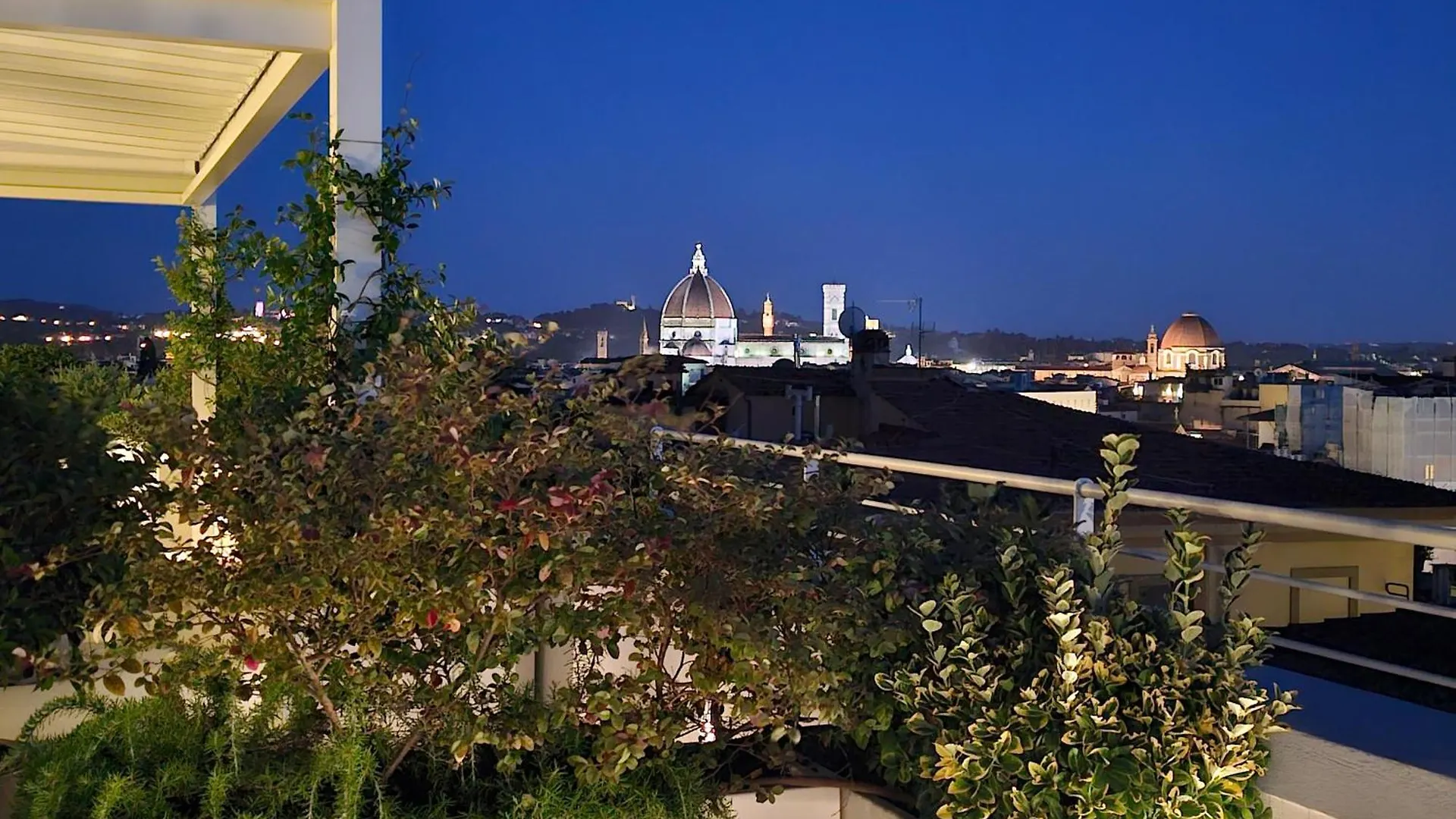 Caterina De' Medici Luxury Attic With Terrace And Parking Apartment Florence 0*,  Italy